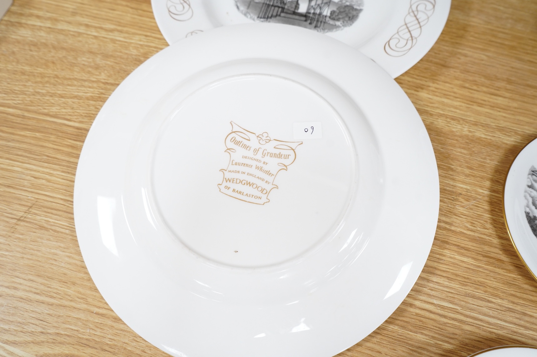 Laurence Whistler for Wedgwood, ‘Outlines of Grandeur’, three dinner plates and three side dishes to include New Delhi and Holyroodhouse, largest 27cm in diameter
